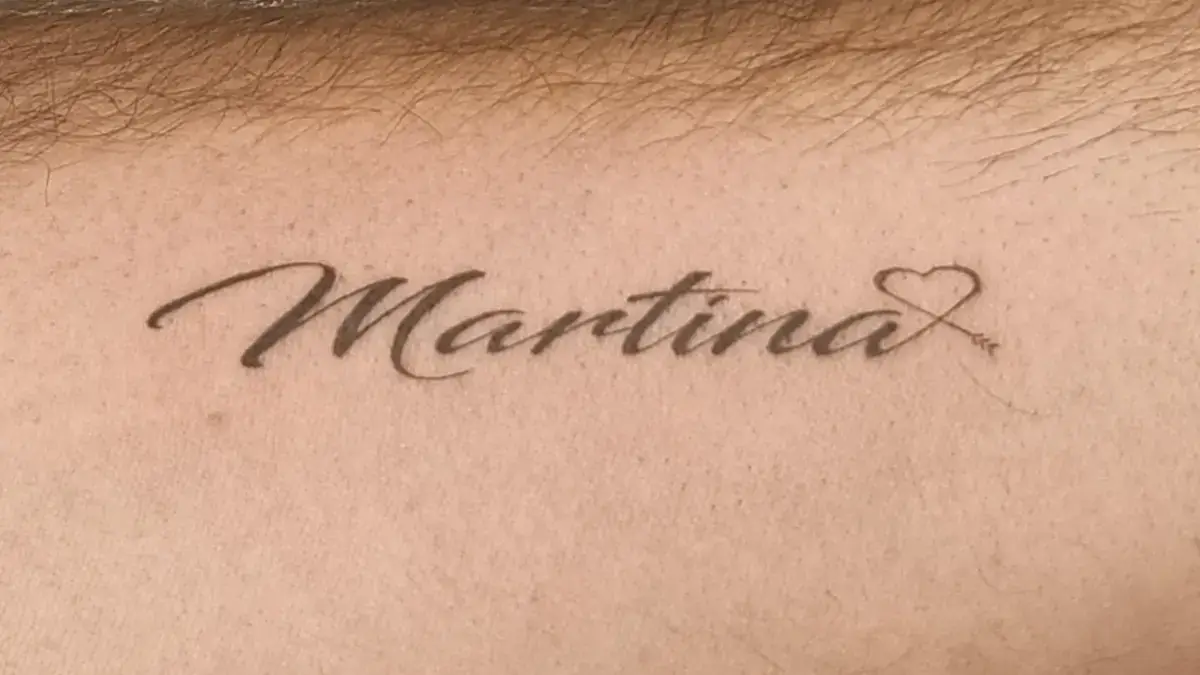 Micro tatuaggio nome “Martina”